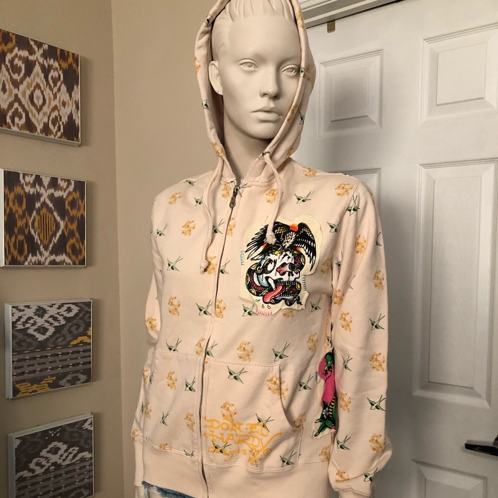 Ed Hardy - Picture 4 of 8